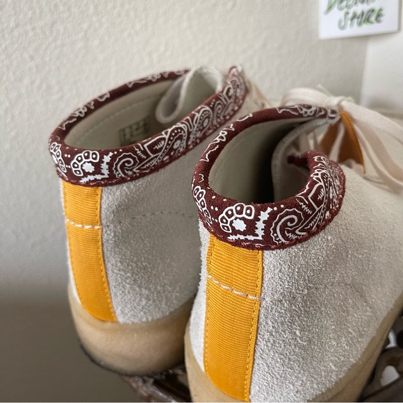 Clark Original Paisley Print Ankle Boots - Picture 6 of 11